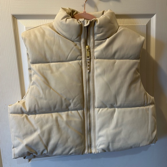 Rebecca Minkoff XL Off-White Cream Natural Faux Leather Cropped Puffer Vest NWT - Picture 1 of 5